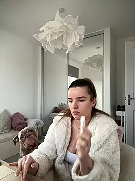 maisiesmithx online show from February 22, 2026, 2:04 pm