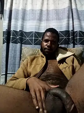 Snapshot of BlvckRock chatting on March 19, 2025, 12:48 am BlvckRock online show from March 19, 2025, 12:48 am