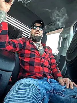 Beardedtattood online show from November 8, 2025, 12:27 pm