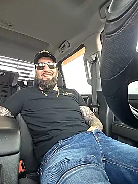 Beardedtattood online show from December 3, 2025, 2:59 pm