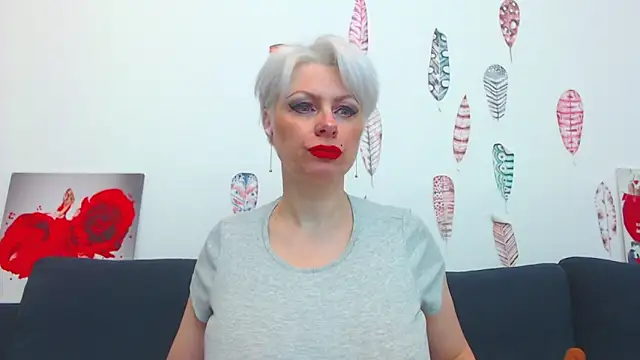 ForeverBarbie  online show from November 16, 2025, 11:43 pm