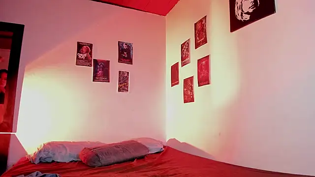 violetsalvatore online show from December 7, 2024, 4:53 am