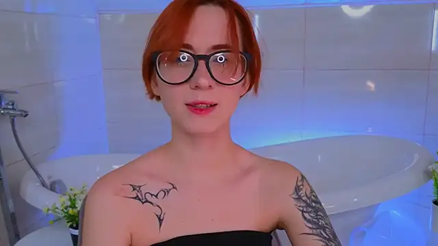 Dark Lola  online show from October 11, 2025, 2:44 am
