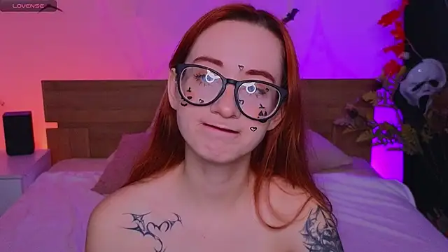 Dark Lola  online show from October 19, 2025, 11:27 pm