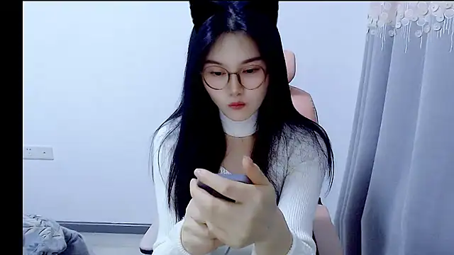 Little-sweet online show from October 31, 2025, 12:28 pm