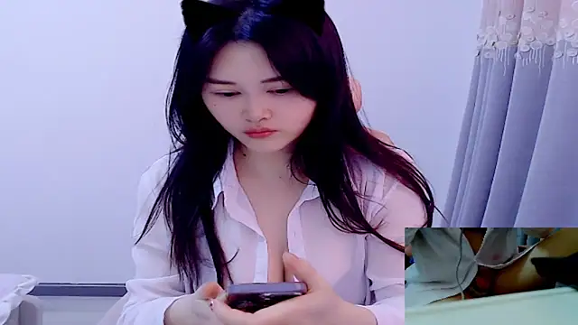 Little-sweet online show from December 1, 2025, 12:59 am