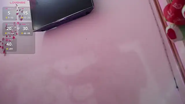 Kadybrown online show from October 23, 2025, 2:49 pm