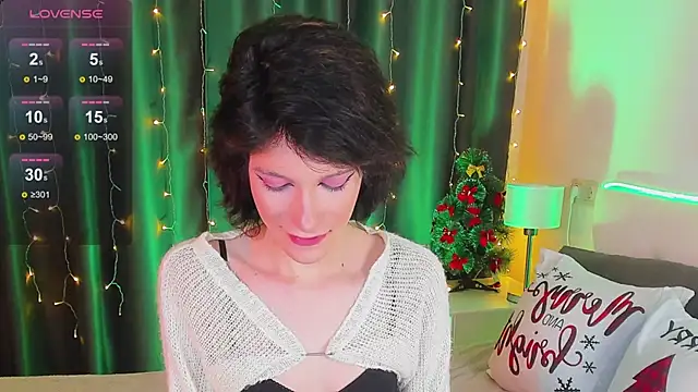 Snapshot of Kolette_Gray chatting on December 5, 2024, 4:01 pm Kolette Gray online show from December 5, 2024, 4:01 pm