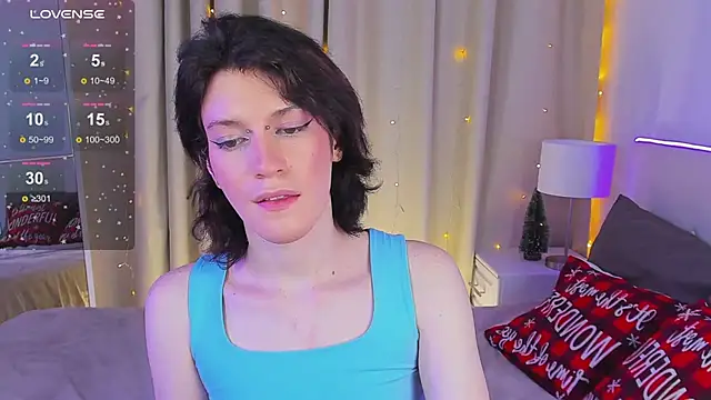 Snapshot of Kolette_Gray chatting on December 22, 2024, 3:44 pm Kolette Gray online show from December 22, 2024, 3:44 pm