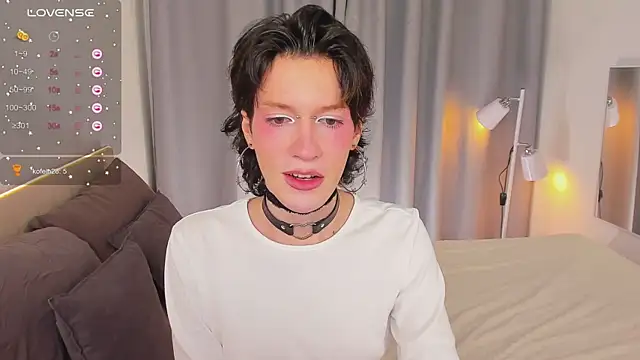 Snapshot of Kolette_Gray chatting on March 9, 2025, 10:30 am Kolette Gray online show from March 9, 2025, 10:30 am