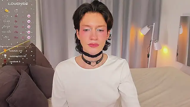 Snapshot of Kolette_Gray chatting on March 9, 2025, 7:48 pm Kolette Gray online show from March 9, 2025, 7:48 pm