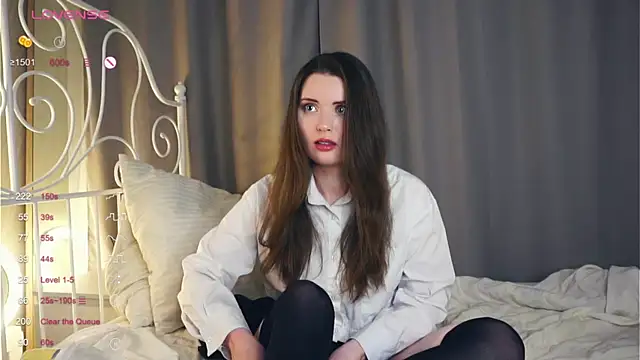 LoraDevon online show from February 7, 2025, 10:09 pm