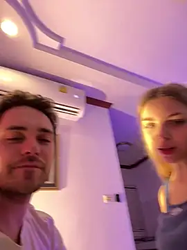 Snapshot of Alice1_secret chatting on March 14, 2025, 3:58 pm Alice1 secret online show from March 14, 2025, 3:58 pm