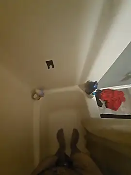 Spunwhiteboy1992 online show from October 31, 2025, 8:15 am