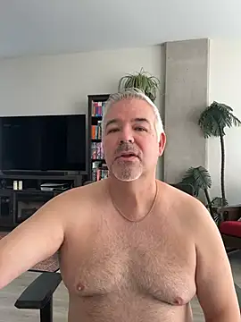 aarosteev2 online show from February 6, 2026, 1:14 pm