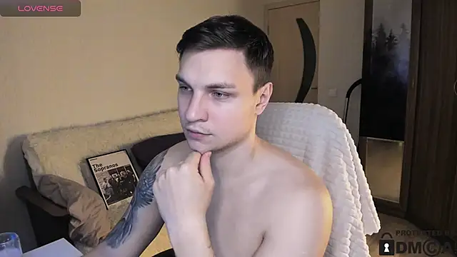 handsome guy01 online show from October 16, 2025, 11:06 pm