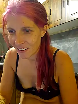 Lenchen  online show from May 16, 2026, 7:34 pm