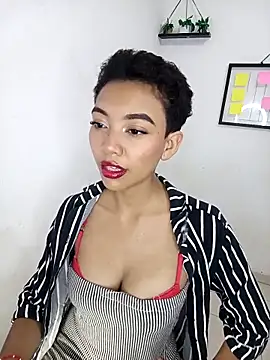 Snapshot of lianisrose chatting on March 13, 2026, 11:00 pm lianisrose online show from March 13, 2026, 11:00 pm