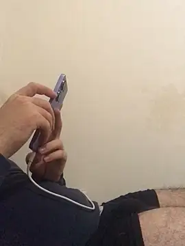 cshn001 online show from February 12, 2025, 8:07 pm