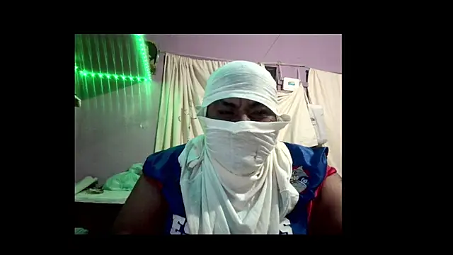 Snapshot of sweetdickmagic chatting on February 13, 2026, 8:54 am sweetdickmagic online show from February 13, 2026, 8:54 am