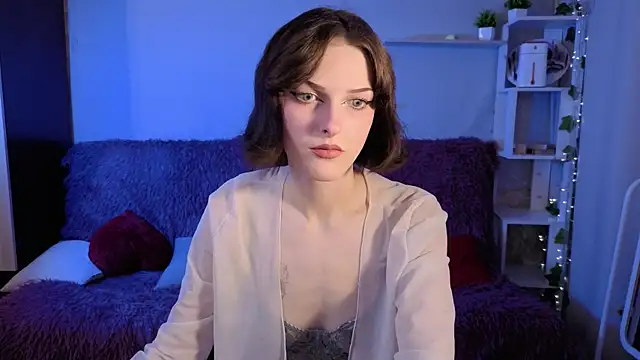 Snapshot of Sweet_Paradox chatting on September 10, 2025, 10:04 am Sweet Paradox online show from September 10, 2025, 10:04 am