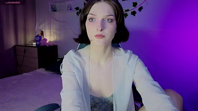 Snapshot of Sweet_Paradox chatting on September 17, 2025, 10:55 pm Sweet Paradox online show from September 17, 2025, 10:55 pm