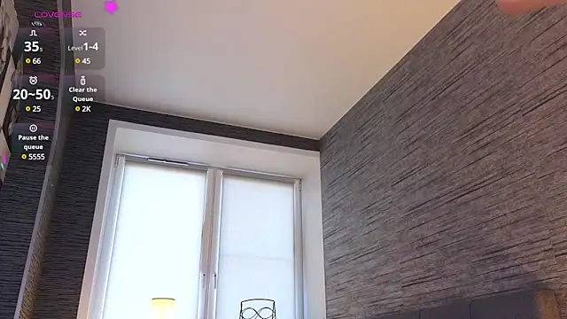 MerylHedley online show from March 21, 2025, 1:34 pm