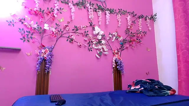 analdeepalejandra18 online show from February 23, 2026, 7:11 pm