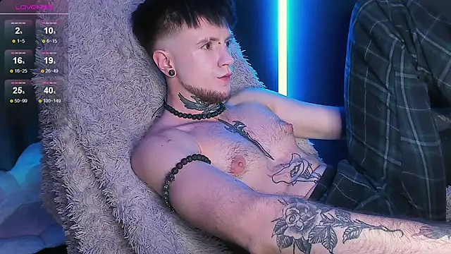 Snapshot of Badrabbitt_ chatting on December 10, 2024, 6:38 pm Badrabbitt  online show from December 10, 2024, 6:38 pm