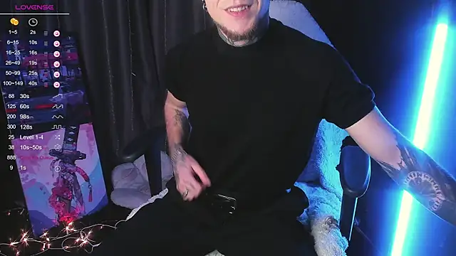 Snapshot of Badrabbitt_ chatting on December 17, 2024, 11:59 pm Badrabbitt  online show from December 17, 2024, 11:59 pm