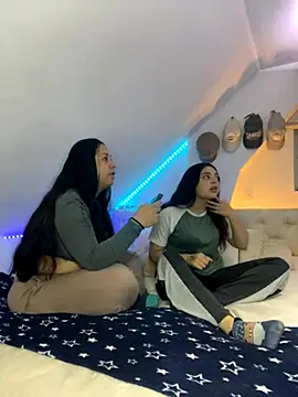 Snapshot of Scarlett_Jazmin chatting on October 8, 2025, 6:44 am Scarlett Jazmin online show from October 8, 2025, 6:44 am