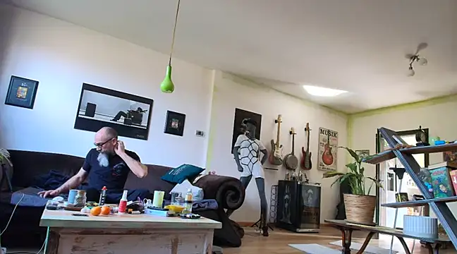 Kingsscepter online show from February 8, 2025, 11:44 am