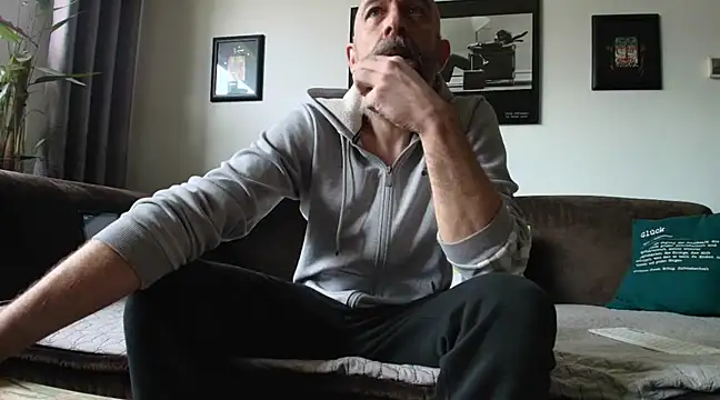 Kingsscepter online show from February 22, 2025, 1:35 pm