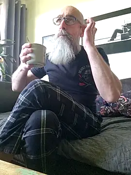 Kingsscepter online show from April 1, 2026, 4:04 pm