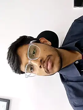 Snapshot of skinnyyyyyyyyy chatting on January 20, 2025, 3:39 pm skinnyyyyyyyyy online show from January 20, 2025, 3:39 pm