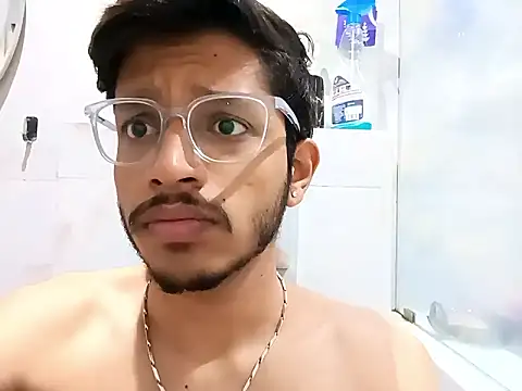 skinnyyyyyyyyy online show from February 20, 2025, 3:01 am