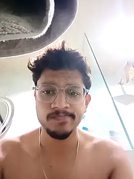 skinnyyyyyyyyy online show from April 11, 2026, 3:11 am