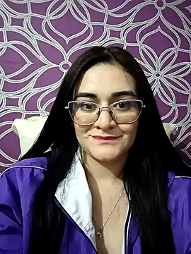 Snapshot of Hanna_Kinsley chatting on January 30, 2025, 4:37 am Hanna Kinsley online show from January 30, 2025, 4:37 am