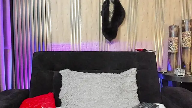 Snapshot of AdeleMourfg chatting on November 6, 2025, 12:55 am AdeleMourfg online show from November 6, 2025, 12:55 am