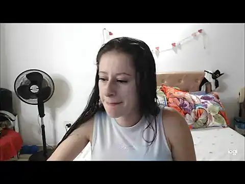 amelia bella online show from May 15, 2026, 10:28 pm