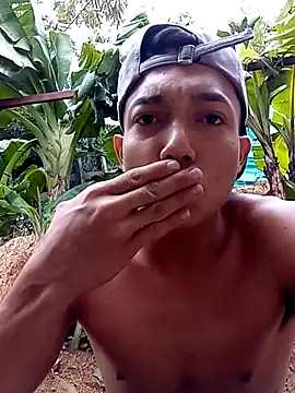 tayson  online show from March 15, 2025, 11:40 am