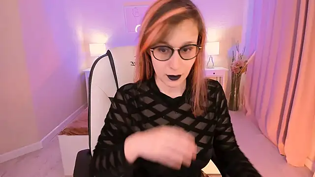 Snapshot of Dora_Marcelli chatting on February 7, 2025, 6:45 am Dora Marcelli online show from February 7, 2025, 6:45 am