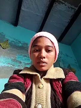 Snapshot of Surajpuja79 chatting on December 4, 2025, 2:43 am Surajpuja79 online show from December 4, 2025, 2:43 am