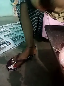 Snapshot of Surajpuja79 chatting on January 14, 2026, 3:28 pm Surajpuja79 online show from January 14, 2026, 3:28 pm