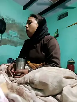 Snapshot of Surajpuja79 chatting on January 15, 2026, 3:33 am Surajpuja79 online show from January 15, 2026, 3:33 am