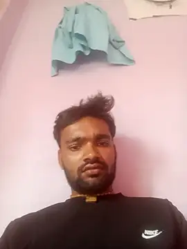 Snapshot of Surajpuja79 chatting on January 18, 2026, 7:12 am Surajpuja79 online show from January 18, 2026, 7:12 am