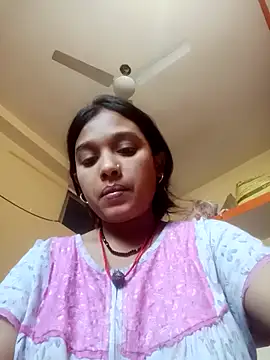 Snapshot of Surajpuja79 chatting on April 4, 2026, 6:22 am Surajpuja79 online show from April 4, 2026, 6:22 am