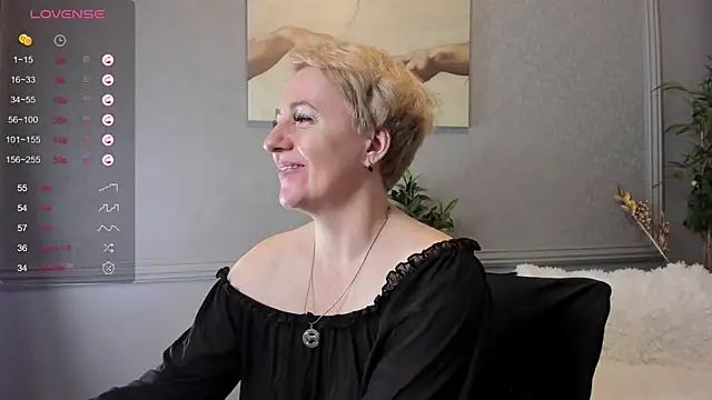 Snapshot of Nika_Smit chatting on December 24, 2024, 12:11 pm Nika Smit online show from December 24, 2024, 12:11 pm