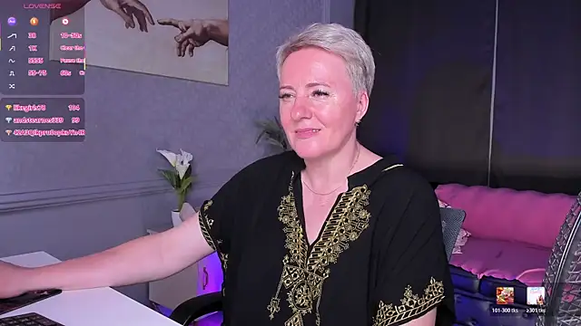 Snapshot of Nika_Smit chatting on June 27, 2026, 12:22 pm Nika Smit online show from June 27, 2026, 12:22 pm