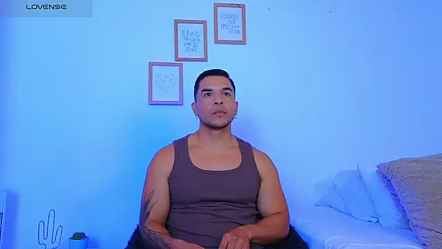 estebandelouis online show from March 13, 2026, 12:56 pm